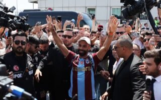 Mohamed Salah in Turkey to sign with Trabzonspor