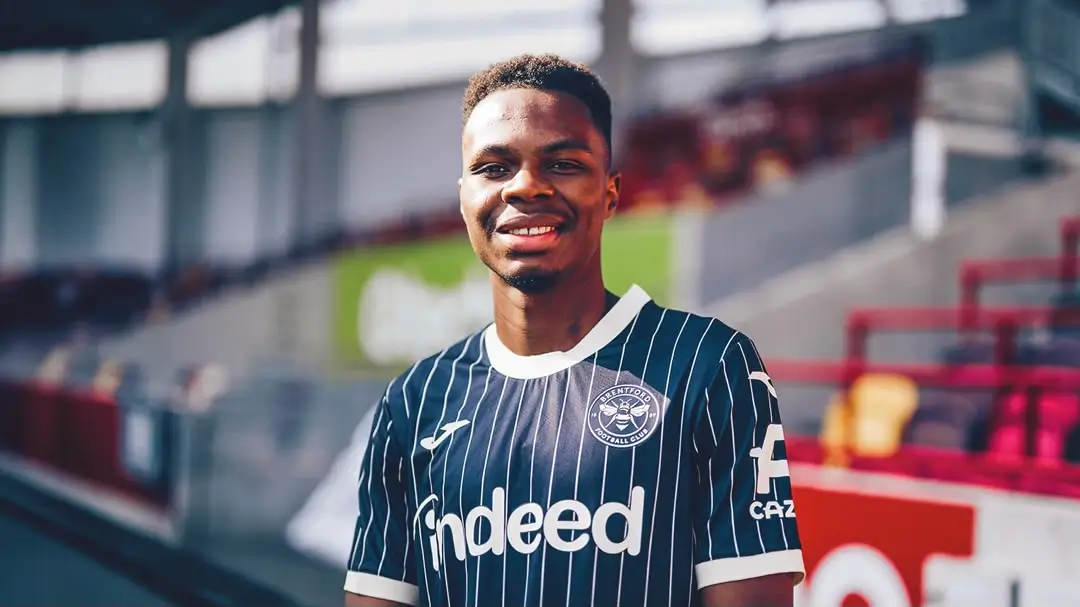 Mamadou Sangaré signs for Brentford