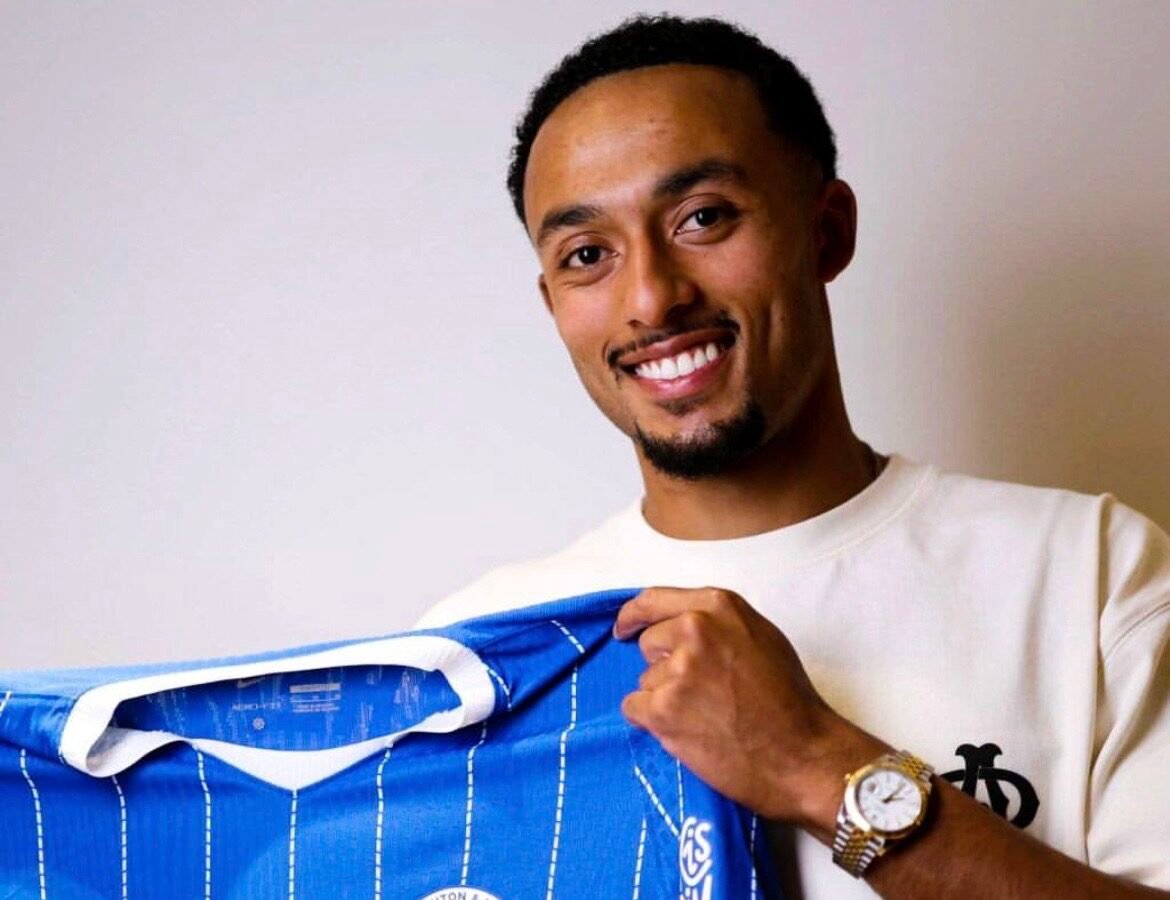 Nigeria’s Femi Azeez signs for Brighton